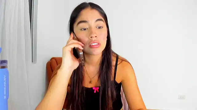 Snapshot of AriaMontgomery chatting on February 2026 03:25:02 AM AriaMontgomery online show from February 2026 03:25:02 AM