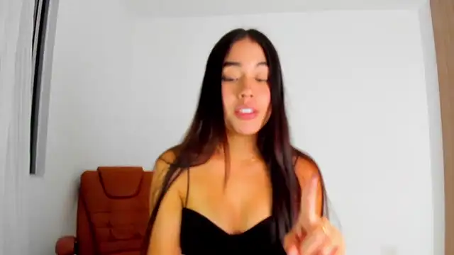 Snapshot of AriaMontgomery chatting on February 2026 05:41:01 AM AriaMontgomery online show from February 2026 05:41:01 AM