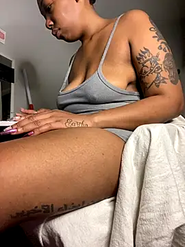 Snapshot of MsSapPhire500 chatting on October 2025 12:16:01 AM MsSapPhire500 online show from October 2025 12:16:01 AM