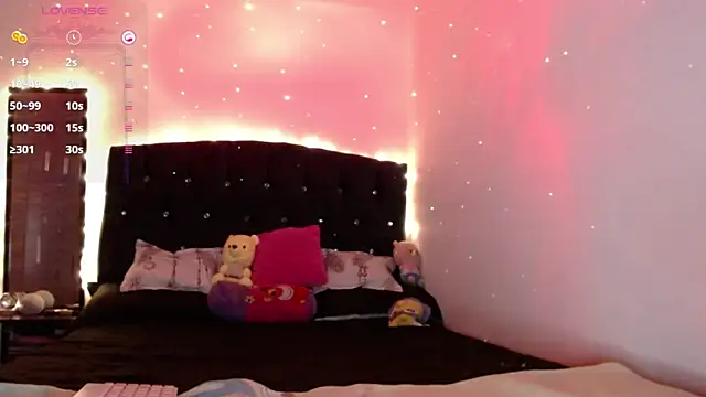 holy juli online show from January 2025 05:30:01 AM