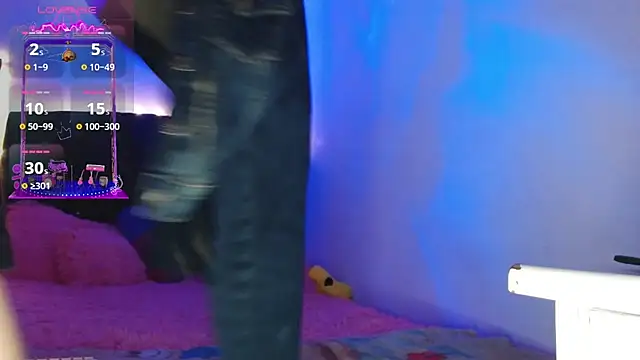 holy juli online show from February 2025 02:29:02 AM