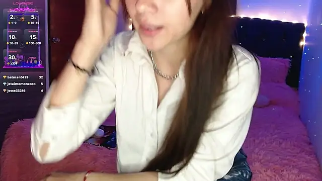 holy juli online show from March 2025 06:43:01 AM