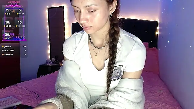 holy juli online show from March 2025 09:52:02 AM