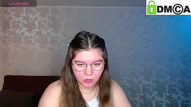 Snapshot of holy_michela chatting on January 2025 03:33:01 AM holy michela online show from January 2025 03:33:01 AM