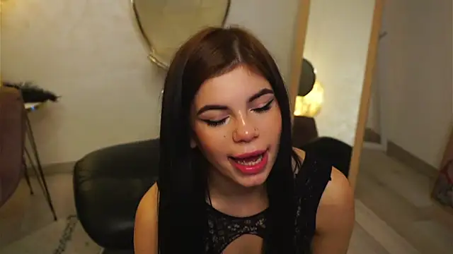 MiriamHazel online show from December 2024 11:32:02 AM