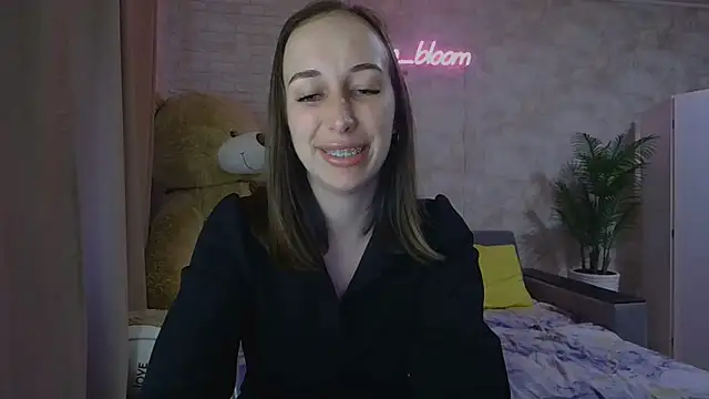 Anika bloom online show from September 2025 01:45:02 PM