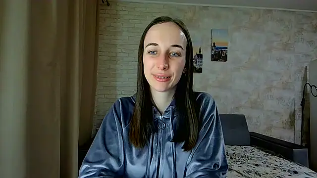 Anika bloom online show from April 2026 07:05:02 PM