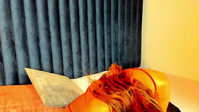 Lily Miiller online show from January 2025 05:45:02 PM