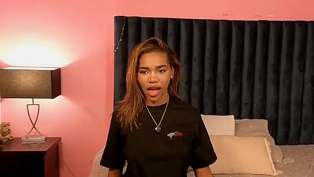 Lily Miiller online show from September 2025 09:59:02 PM