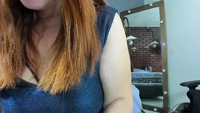 Snapshot of Samantha_mature56 chatting on January 2025 05:11:01 PM Samantha mature56 online show from January 2025 05:11:01 PM