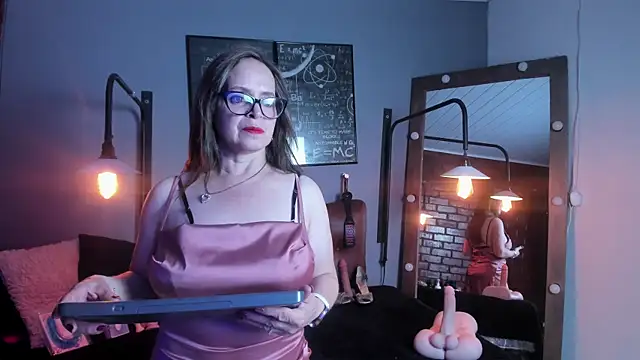 Samantha mature56 online show from October 2025 10:34:02 AM