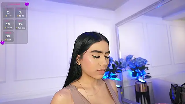 elasummer online show from January 2025 12:00:01 PM