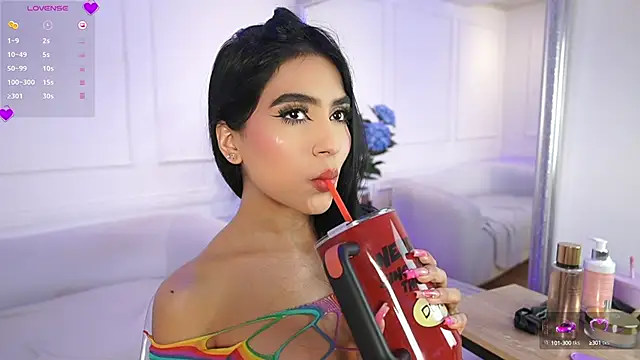 elasummer online show from March 2025 06:11:01 PM