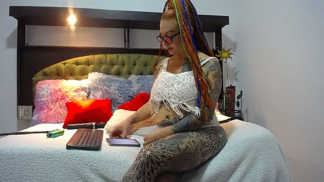 EMILY ROUSSE71 online show from January 2025 03:22:02 AM