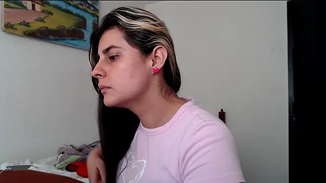 Snapshot of samanta_rosas1 chatting on December 2024 03:27:01 PM samanta rosas1 online show from December 2024 03:27:01 PM