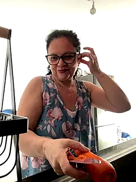 Sharongirl07 online show from October 2025 12:30:01 PM