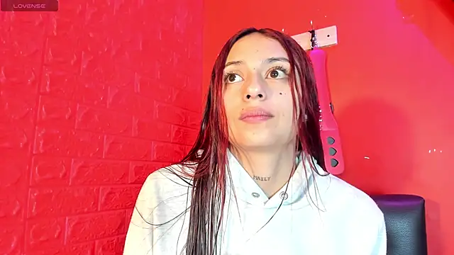 Snapshot of Monttserratt chatting on September 2025 02:30:02 PM Monttserratt online show from September 2025 02:30:02 PM