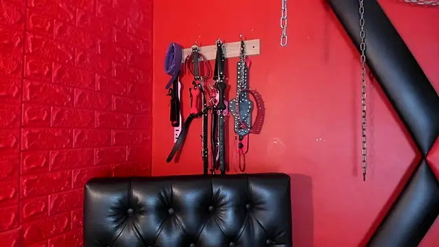 Snapshot of Monttserratt chatting on September 2025 12:10:01 PM Monttserratt online show from September 2025 12:10:01 PM