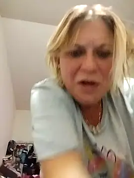 Playmate86 online show from December 2024 03:13:02 AM