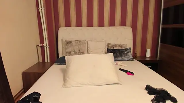 Snapshot of AshPage chatting on February 2026 10:15:01 PM AshPage online show from February 2026 10:15:01 PM