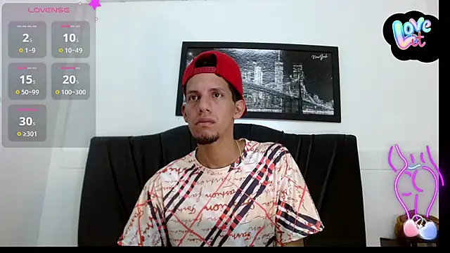 Snapshot of kevin__fox_ chatting on February 2025 07:31:02 PM kevin fox online show from February 2025 07:31:02 PM