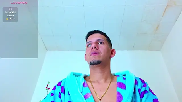 Snapshot of kevin__fox_ chatting on September 2025 07:13:02 PM kevin fox online show from September 2025 07:13:02 PM