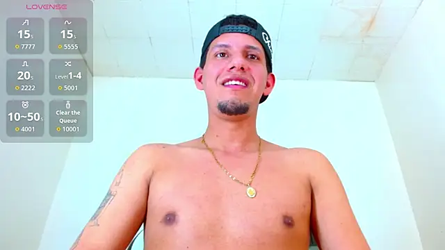 Snapshot of kevin__fox_ chatting on September 2025 07:19:02 PM kevin fox online show from September 2025 07:19:02 PM