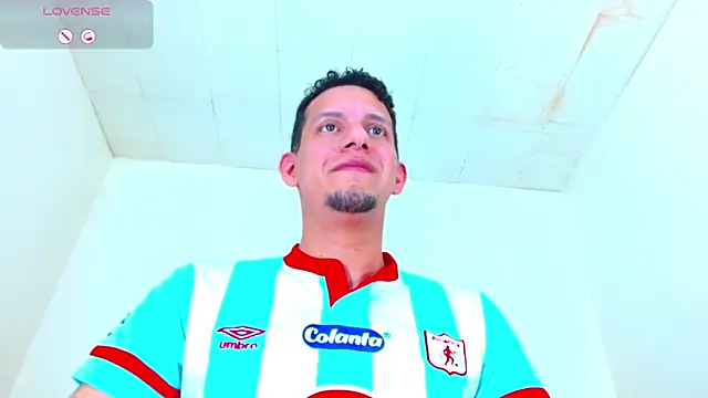 Snapshot of kevin__fox_ chatting on October 2025 07:15:01 PM kevin fox online show from October 2025 07:15:01 PM