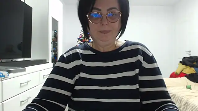 Amandamuller1982 online show from December 2025 09:30:01 PM