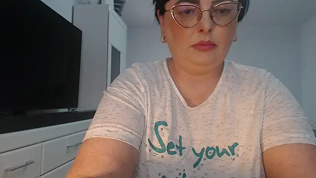 Amandamuller1982 online show from April 2026 02:04:02 PM