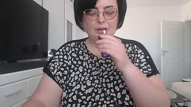 Amandamuller1982 online show from April 2026 12:14:02 PM