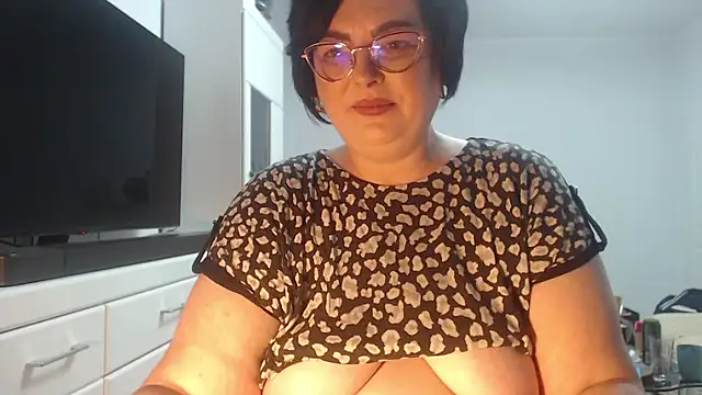 Amandamuller1982 online show from May 2026 11:45:02 PM