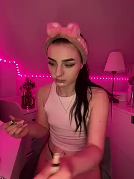 AdelinaAlia online show from February 2026 01:11:01 PM