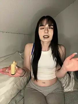 AdelinaAlia online show from March 2026 06:25:01 PM