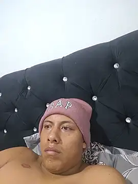 luis2435el online show from August 2026 03:03:02 PM