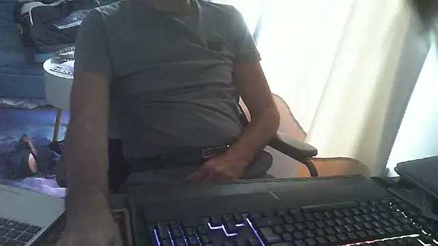 shyfrenchcock1 online show from August 2026 09:23:01 AM