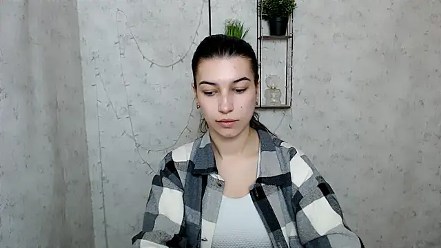 KarolinaRosse  online show from March 2025 06:58:02 AM