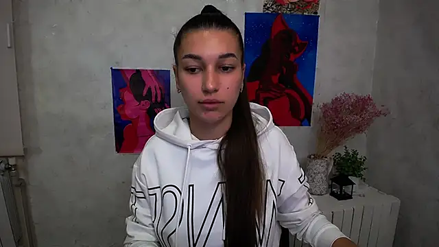 Snapshot of KarolinaRosse_ chatting on October 2025 05:15:02 AM KarolinaRosse online show from October 2025 05:15:02 AM