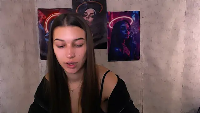 Snapshot of KarolinaRosse_ chatting on October 2025 05:48:02 AM KarolinaRosse online show from October 2025 05:48:02 AM