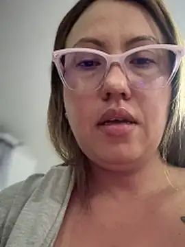 VIOLETA-25  online show from February 2026 09:43:02 AM