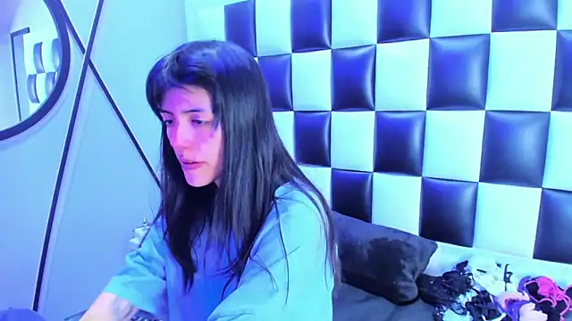 Morgana Smit online show from December 2025 02:24:01 PM