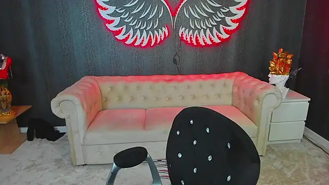 anemarieejolie online show from September 2025 05:03:01 PM