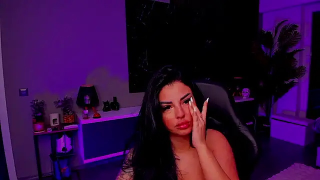 Snapshot of anemarieejolie chatting on February 2026 06:28:01 PM anemarieejolie online show from February 2026 06:28:01 PM