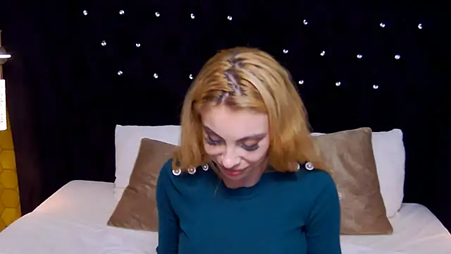 Snapshot of LaraAddison chatting on January 2025 04:24:01 PM LaraAddison online show from January 2025 04:24:01 PM