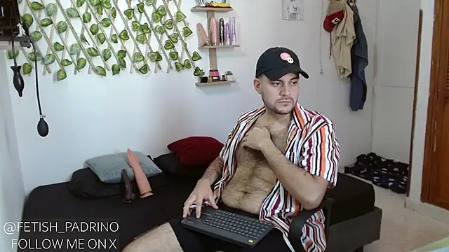 Snapshot of fetish_padrino chatting on January 2025 05:08:01 PM fetish padrino online show from January 2025 05:08:01 PM