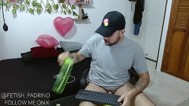 Snapshot of fetish_padrino chatting on February 2025 11:58:01 AM fetish padrino online show from February 2025 11:58:01 AM