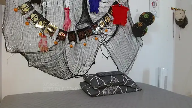 fetish padrino online show from October 2025 02:03:02 PM