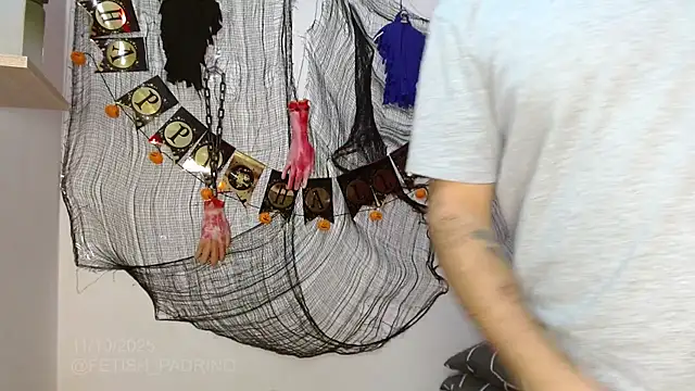 fetish padrino online show from October 2025 06:39:02 PM