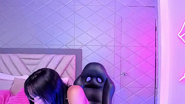 AikoLee  online show from October 2025 04:40:01 AM