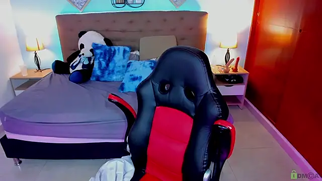 Snapshot of Edelaine_rogers chatting on October 2025 12:04:02 PM Edelaine rogers online show from October 2025 12:04:02 PM